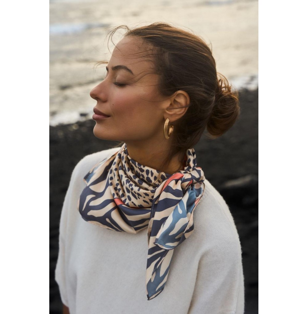 FOULARD